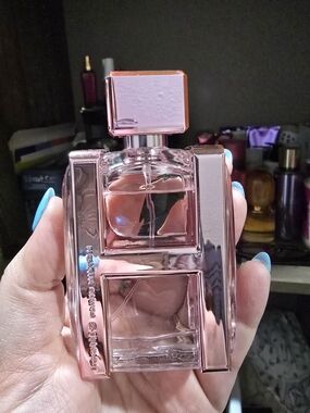 Rose Pink Geometric Glass Perfume Bottle- ICONIC PARIS HILTON